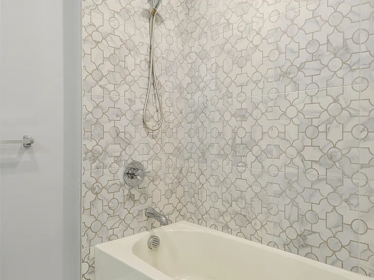 82 E 31st St #203 — Photo 15