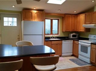 154 Altmar Ave, West Islip, NY 11795