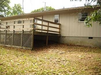 3rd image of 5636 Lon Roberts Dr