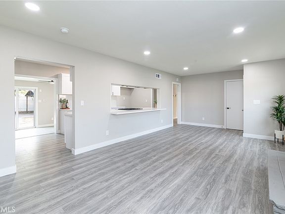 4th image of 12205 Deerwood Ln
