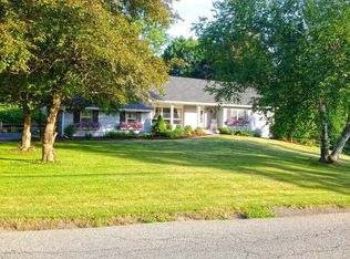 20 Country Club Rd, Hopewell Junction, NY 12533