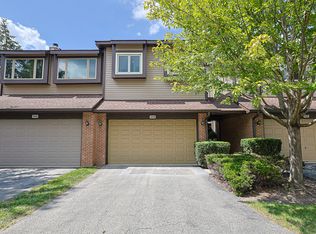 1008 Arbor Ct, Mount Prospect, IL 60056