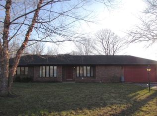 101 S Daisy Ln, Danville, IL 61834