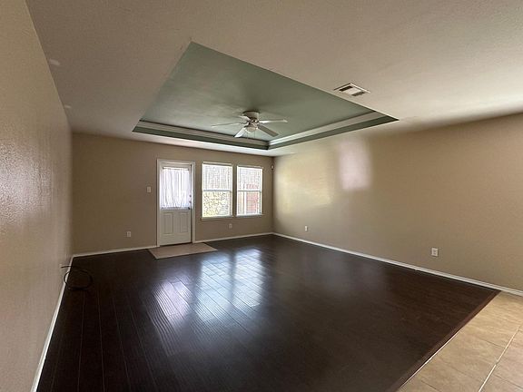 5th image of 14716 Sawmill Dr