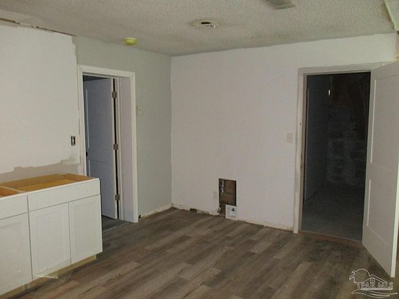 4th image of 5530 Hamilton Bridge Rd