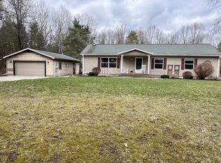190 W Treml Rd, Free Soil, MI 49411