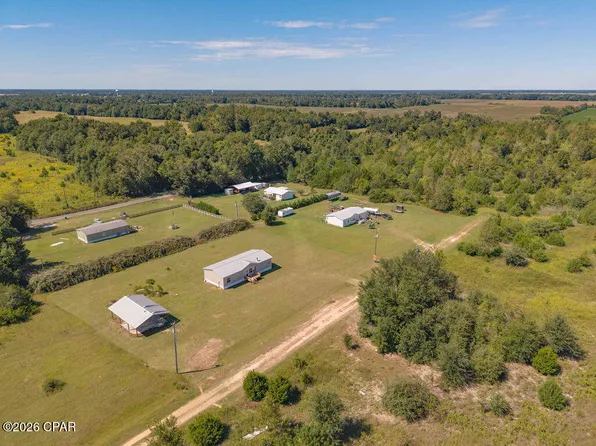 3924 Larkspur Cir, Marianna, FL 32446