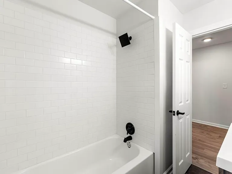 2318 Green Forrest Dr — Photo 21