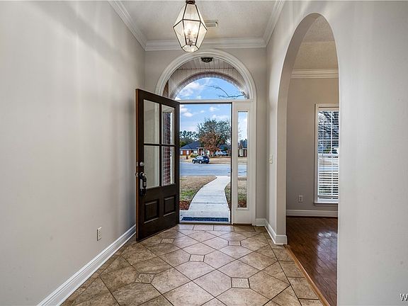 5th image of 6032 Grey Cir