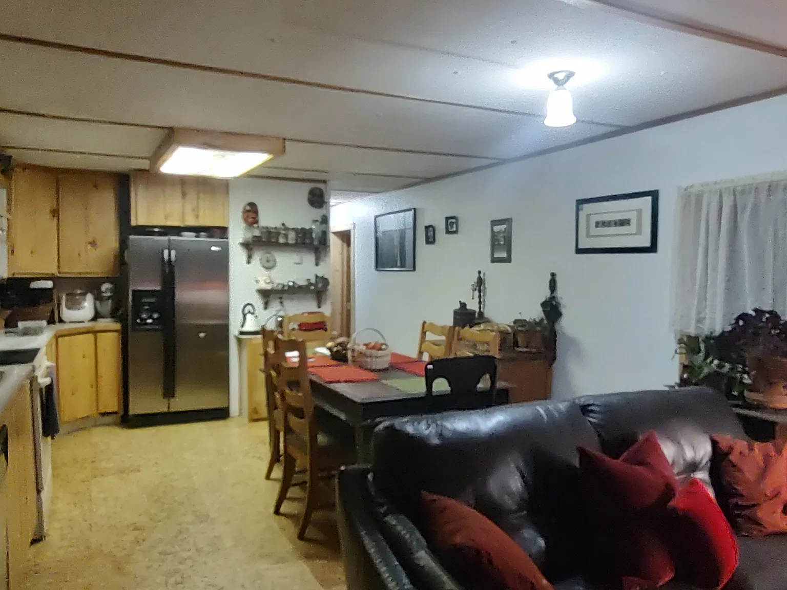 2900 W Acres Dr — Photo 2