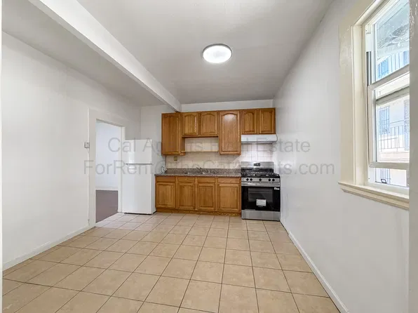 3164 High St APT B, Oakland, CA 94619