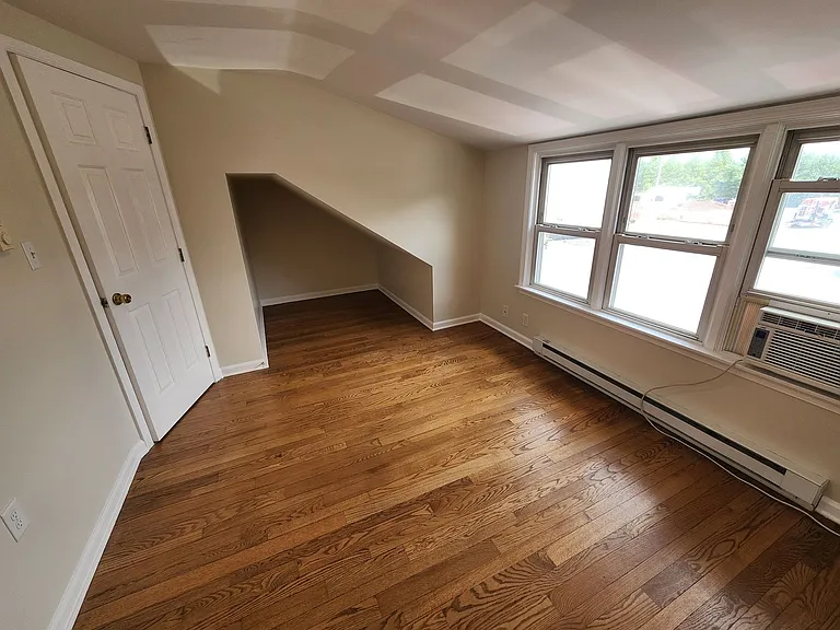 5176-5178 Greenvillage Rd — Photo 21