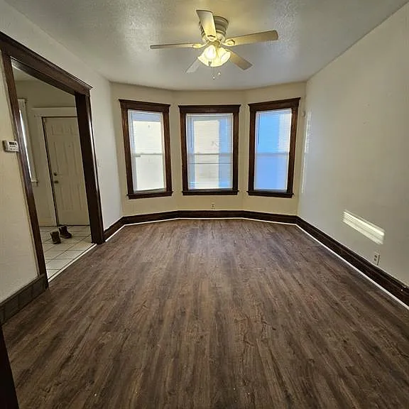 295 Marston St — Photo 1