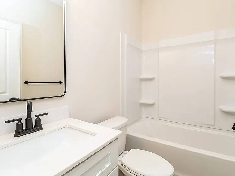546 Beatties Ford Rd — Photo 14