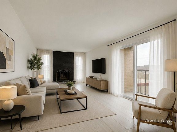 4th image of 3431 N Hills Dr APT 321