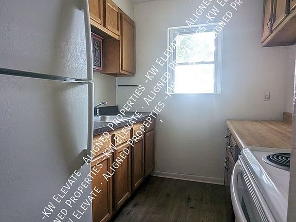 2nd image of 2295 Warrensville Center Rd #C-3