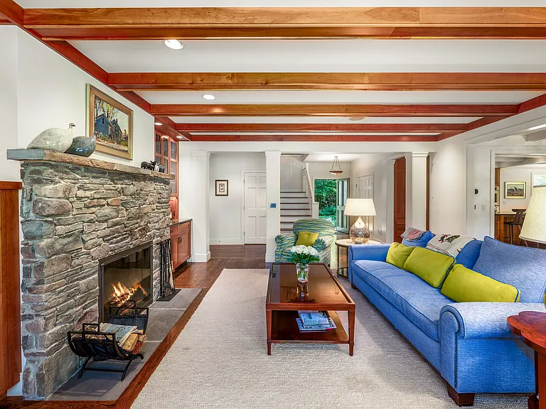 271 Thomas Pasture Rd — Photo 13