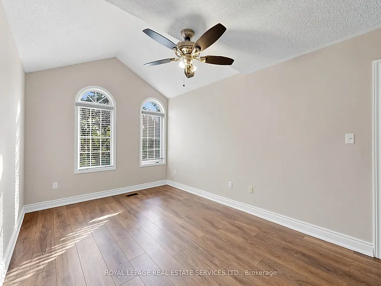 5837 Rainberry Dr — Photo 24