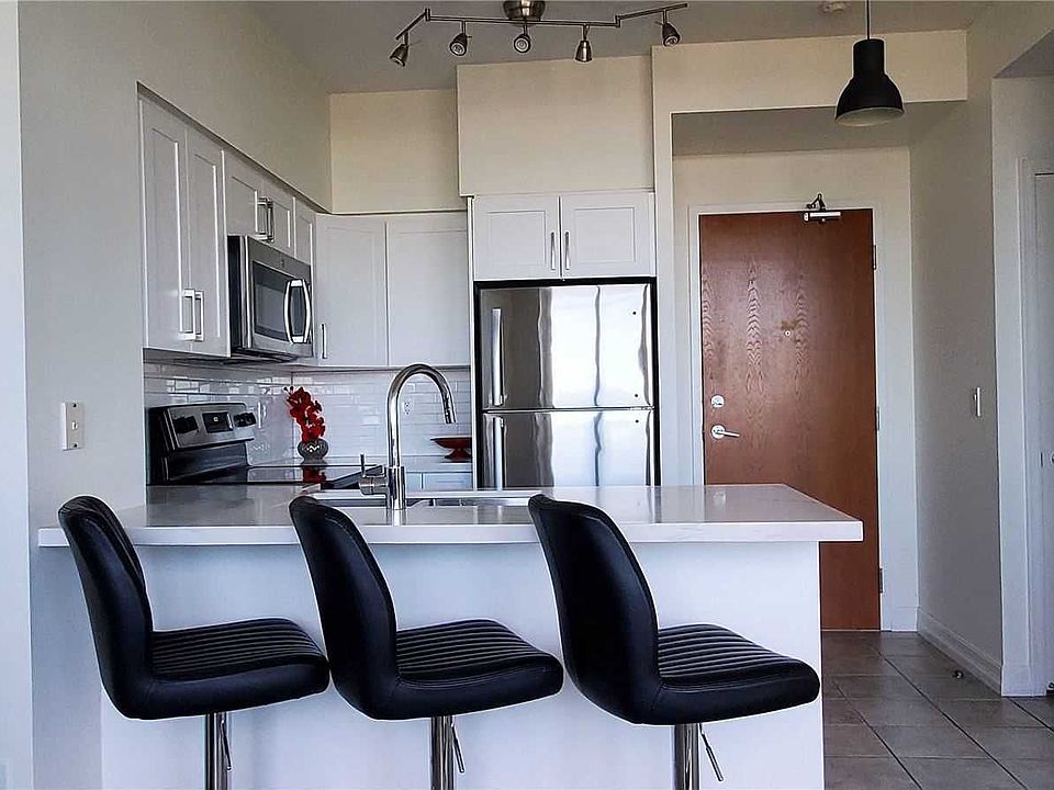 1st image of 219 Fort York Blvd #2502