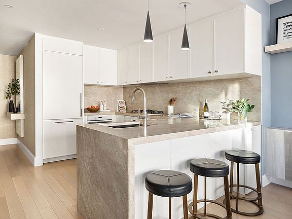 2nd image of 212 W 72nd St #6C