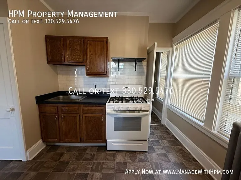 12933 Clifton Blvd — Photo 7