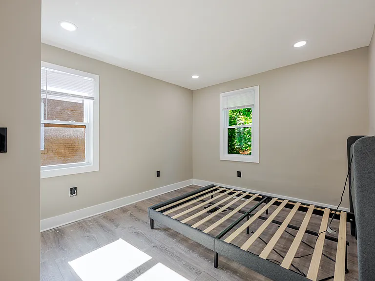 4523 Dix St NE — Photo 19