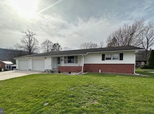 220 E Simpson St, Bedford, PA 15522