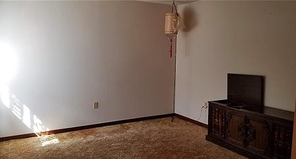 4th image of 2517 W Pearl Dr