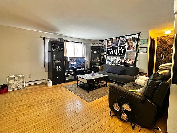 5th image of 540 Granby Rd #77C