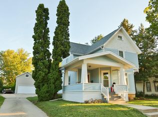 2230 15th St, Monroe, WI 53566