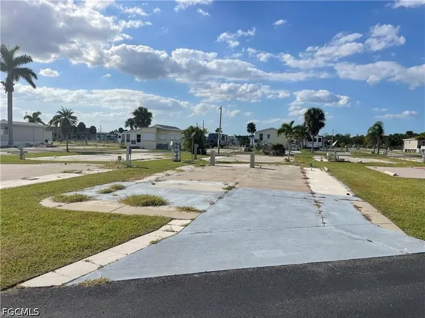 19681 Summerlin Rd #527, Fort Myers, FL 33908