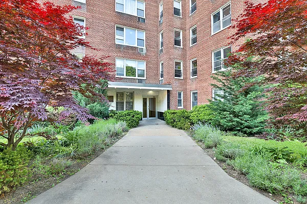Sold by Trebach Realty | media 37