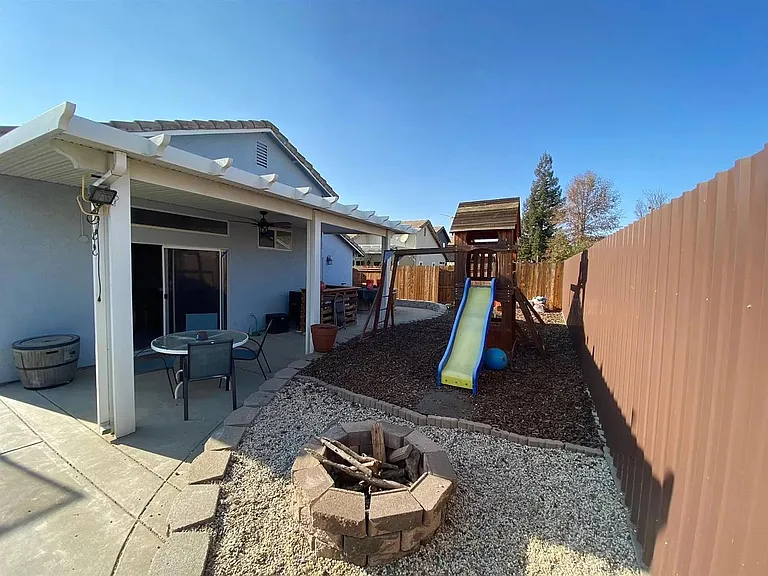6041 Bach Ct — Photo 2