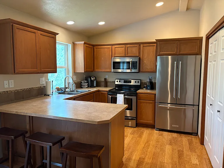 613 E Bonnie Lynn Ln — Photo 7