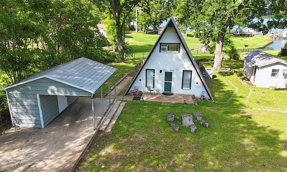 467 Old Mill Ln