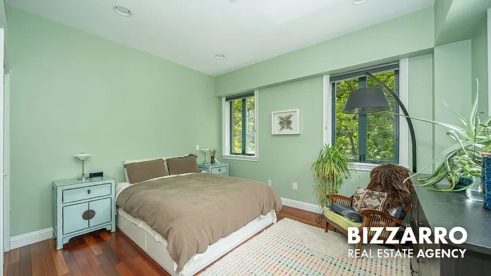 Bedroom, photo 2