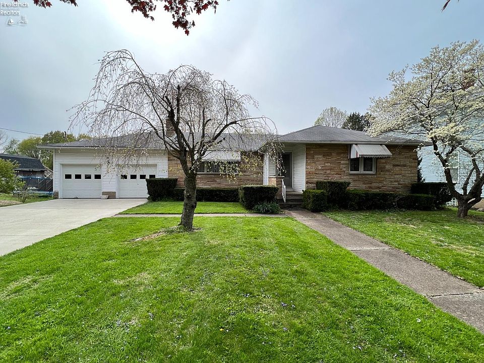 33 South St, Berlin Heights, OH 44814 Zillow