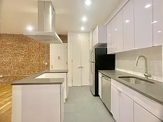 3971 Gouverneur Avenue, #6EE