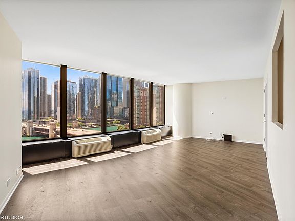 3rd image of 505 N Lake Shore Dr APT 1512