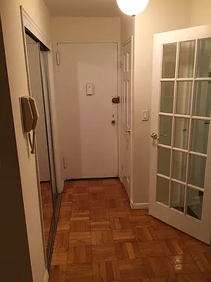 Rented by Nest Seekers International | media 17