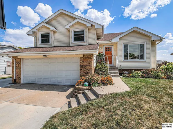 7905 S 70th St, La Vista, NE 68128