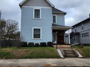 827 Phoenix Ave, Chester, WV 26034