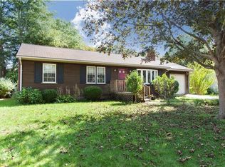 20 West Ct, North Kingstown, RI 02852