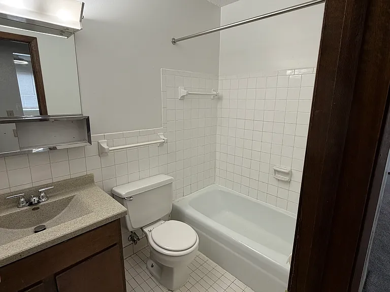 1887 E Wilson Ave #5 — Photo 7