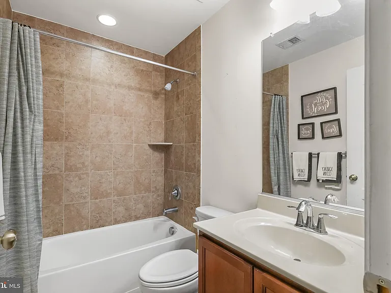 9624 Westerdale Dr — Photo 10