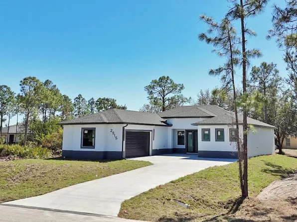 2915 49th St W, Lehigh Acres, FL 33971