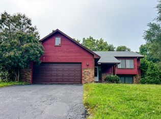 2230 Vivian Ln, Saint Paul, MN 55119