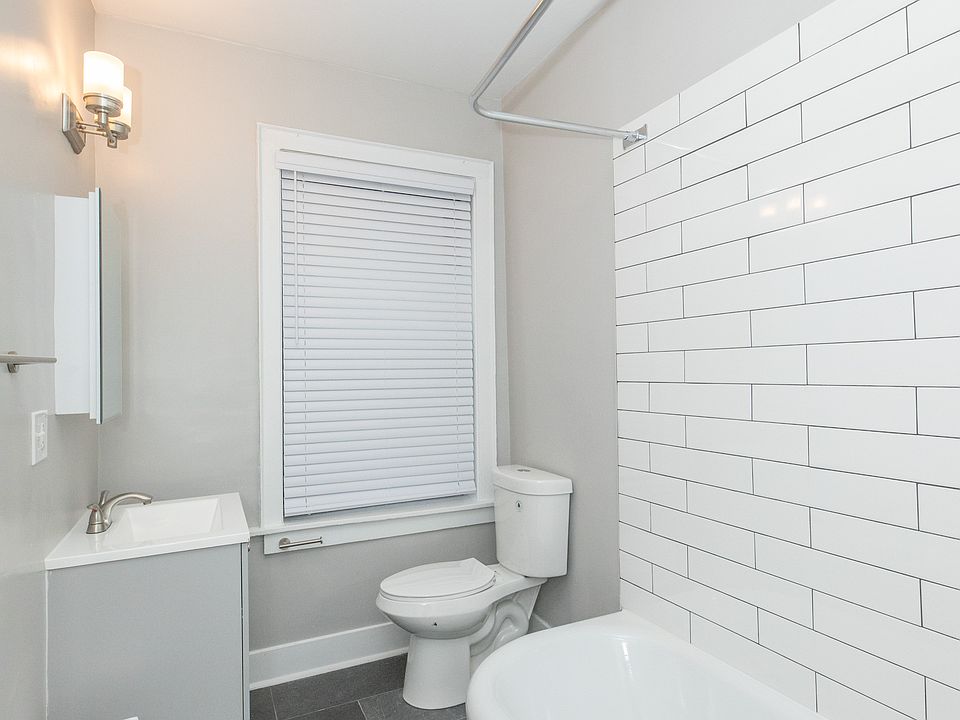 2nd image of 914 1/2 Judson Ave APT 1A