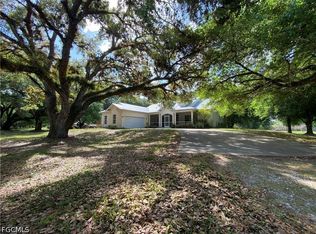20100 Langford Rd, Alva, FL 33920