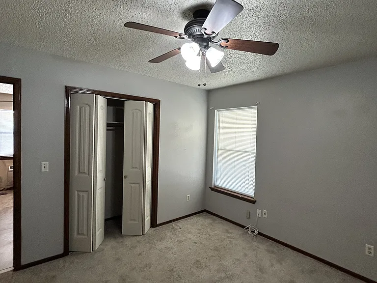 203 S Baggett St #4 — Photo 6